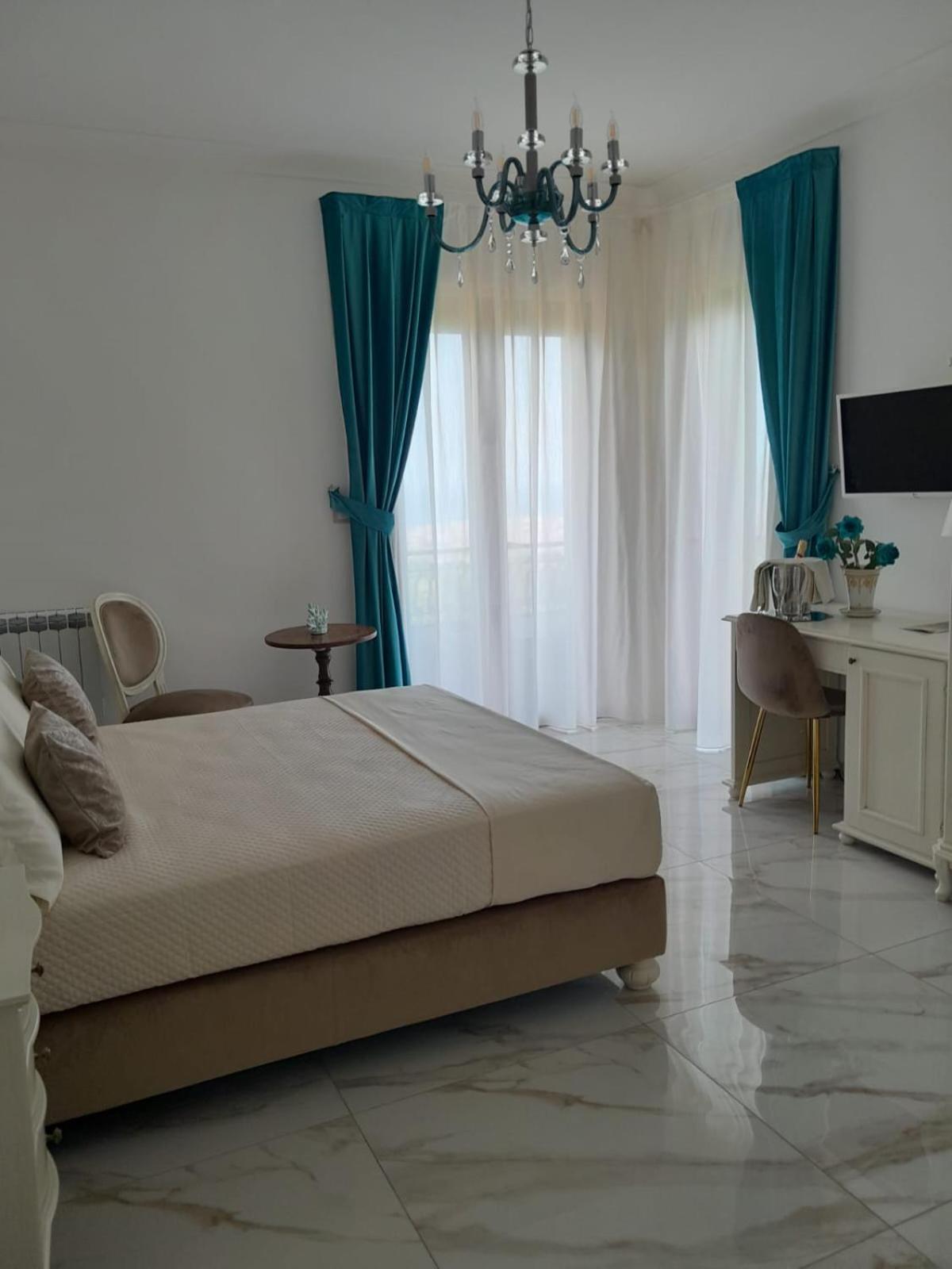 לינה וארוחת בוקר Casola di Napoli La Vigna Del Vento מראה חיצוני תמונה
